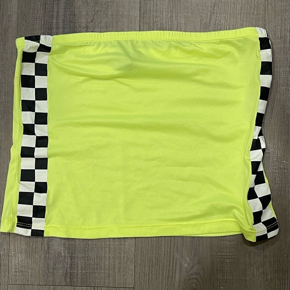 Rue 21 Sleeveless Crop Top - Picture 2 of 2